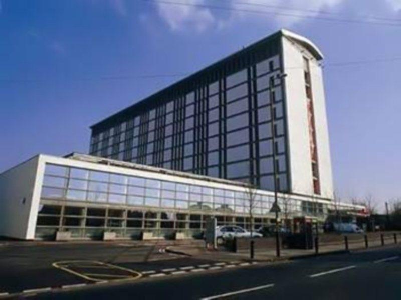 St Giles Heathrow - A St Giles Hotel Feltham Kültér fotó