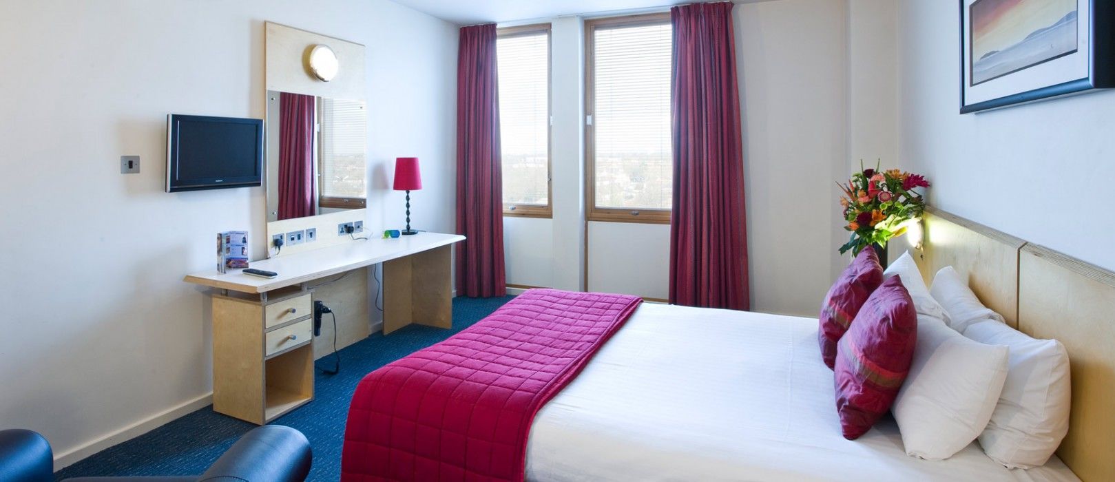 St Giles Heathrow - A St Giles Hotel Feltham Kültér fotó
