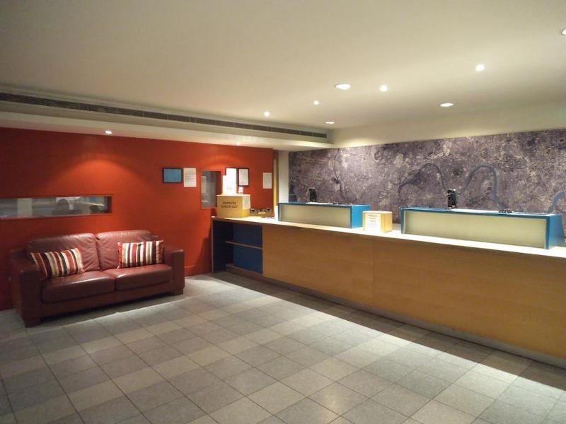 St Giles Heathrow - A St Giles Hotel Feltham Kültér fotó